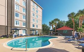 La Quinta Inn And Suites Orlando Ucf