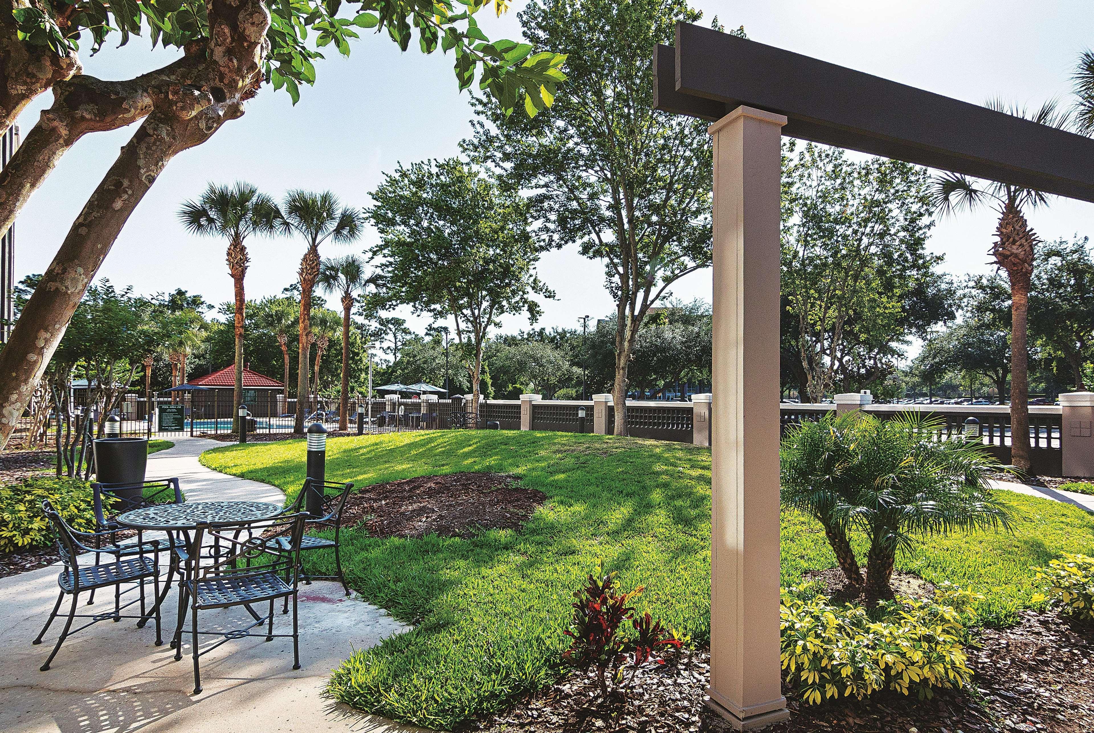 La Quinta By Wyndham Orlando Ucf Hotel Exterior photo