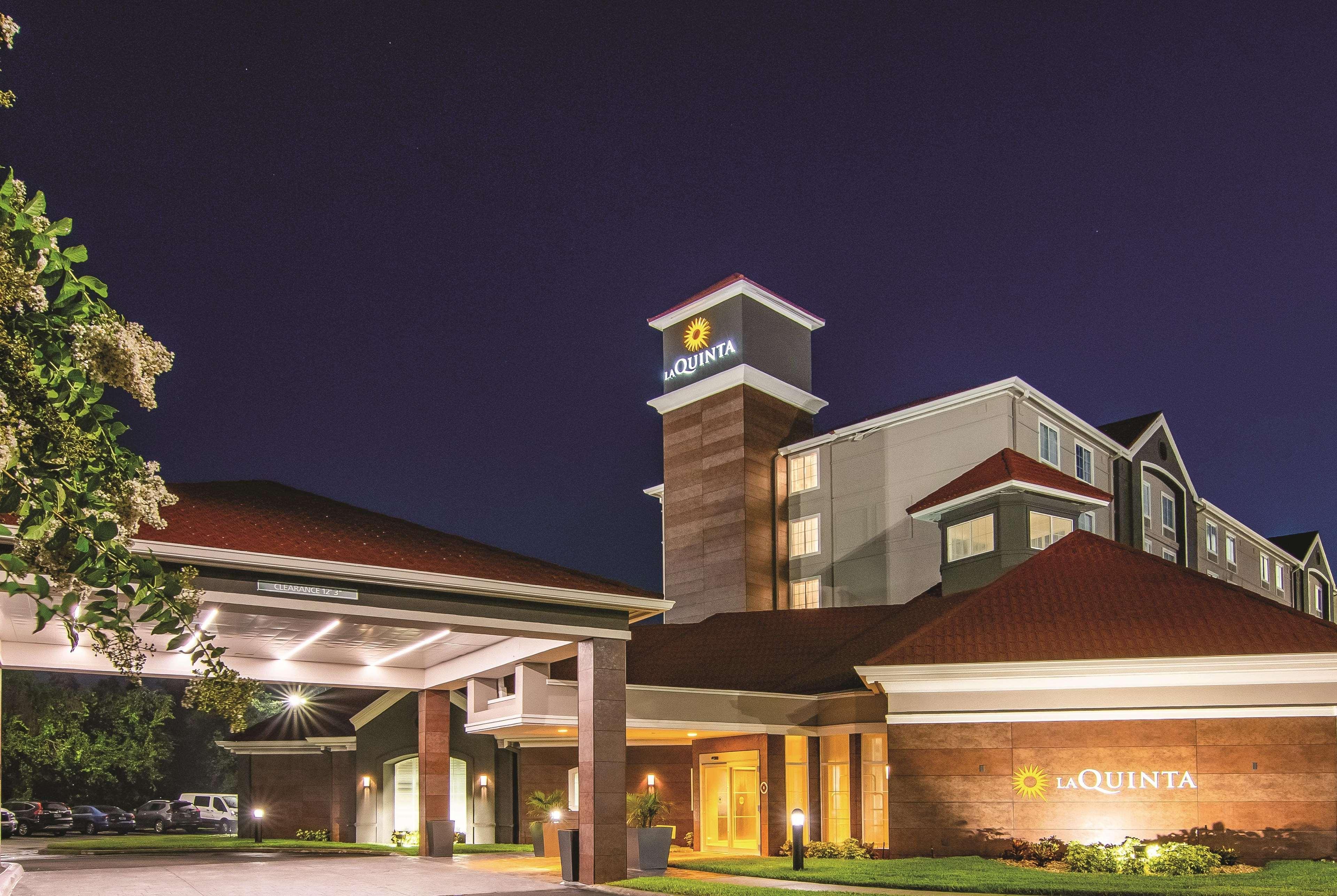 La Quinta By Wyndham Orlando Ucf Hotel Exterior photo